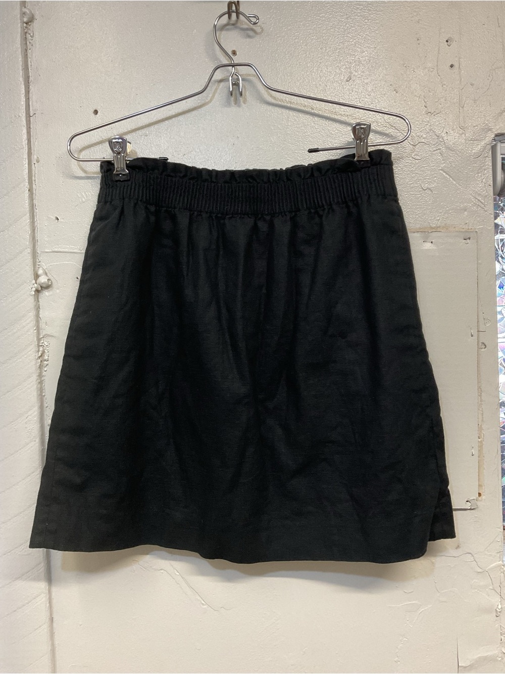 J.Crew Black 100% Linen Mini Skirt Smocked Waist Lined, with pockets, size 6